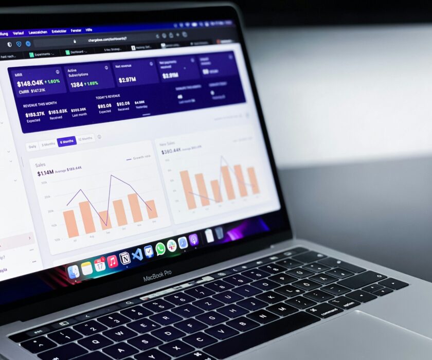 Analyse de données, KPI, tableaux de bord, statistiques marketing